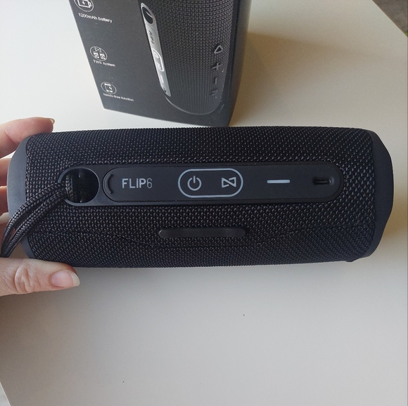 Flip 6 Bluetooth Speaker BLACK - Picture 2 of 6